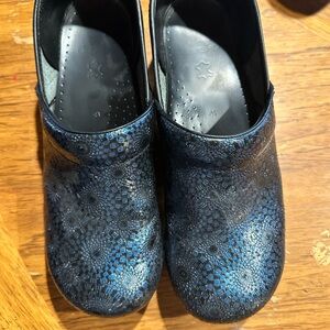 Dansko clogs size 41